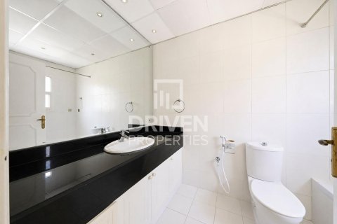 Villa de 5 dormitorios en Jumeirah, UAE No. 221412 28