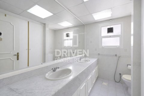 Villa de 5 dormitorios en Jumeirah, UAE No. 221412 24
