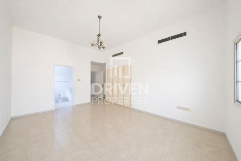 Villa de 5 dormitorios en Jumeirah, UAE No. 221412 22