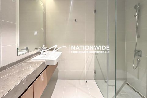 Apartment de 3 dormitorios en Abu Dhabi, UAE No. 125836 15