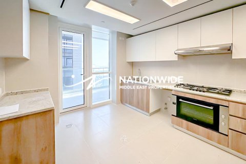 Apartment de 3 dormitorios en Abu Dhabi, UAE No. 125836 6
