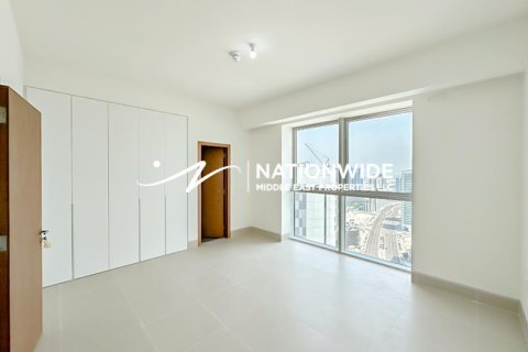 Apartment de 3 dormitorios en Abu Dhabi, UAE No. 125836 8