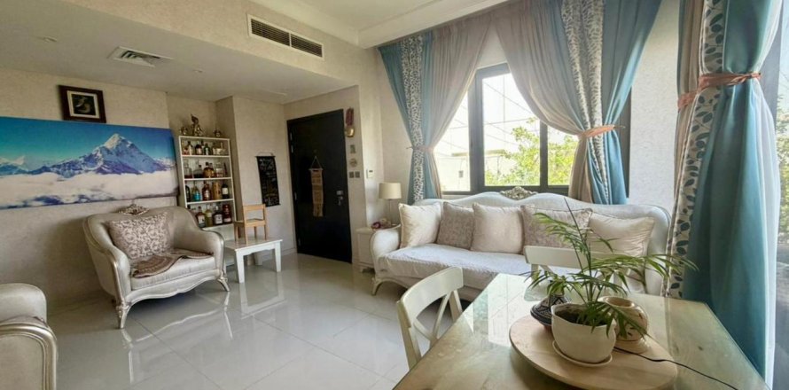 Townhouse de 3 chambres à Dubai, UAE No. 210976