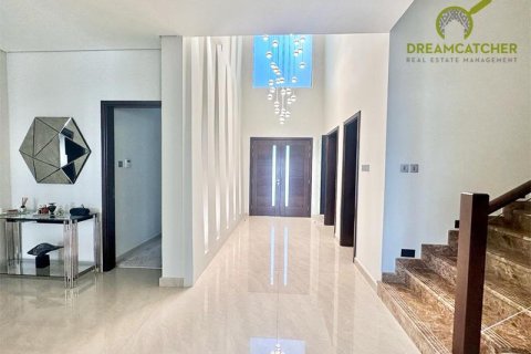 Villa de 5 chambres à Mina Al Arab, UAE No. 75457 17