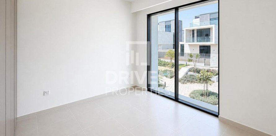Villa de 3 dormitorios en Arabian Ranches 3, UAE No. 215040