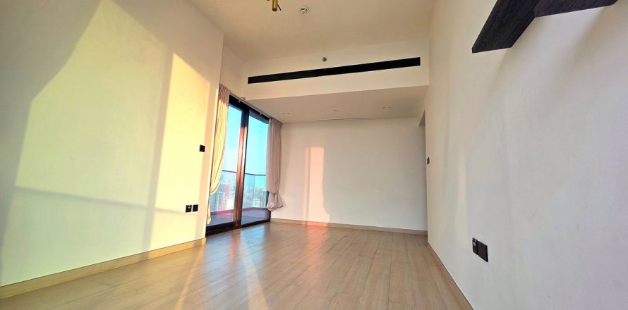 Apartment de 2 dormitorios en Dubai, UAE No. 215575