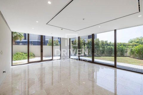 4 bedrooms Villa in Jumeirah Bay Island, UAE No. 212305