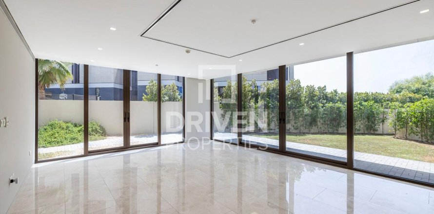 4 bedrooms Villa in Jumeirah Bay Island, UAE No. 212305