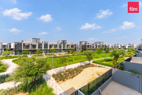Villa de 4 dormitorios en Dubai, UAE No. 223777
