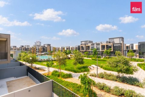 Villa de 4 dormitorios en Dubai, UAE No. 223777 3