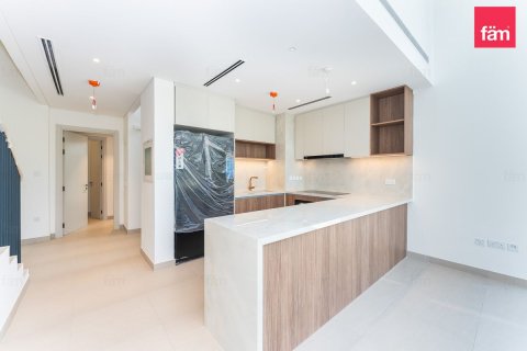 Villa de 4 dormitorios en Dubai, UAE No. 223777 10