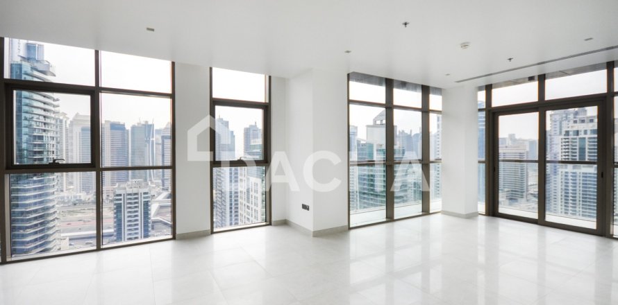 Apartment de 3 dormitorios en No.9, UAE No. 161244