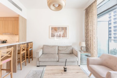 Appartement de 2 chambres à EMAAR Beachfront, UAE No. 128354 7