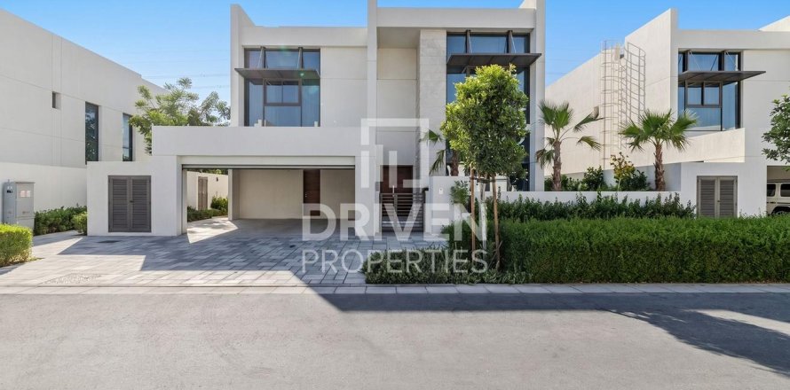Villa de 4 dormitorios en District One, UAE No. 223220