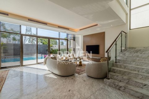 Villa de 4 dormitorios en District One, UAE No. 223220 8