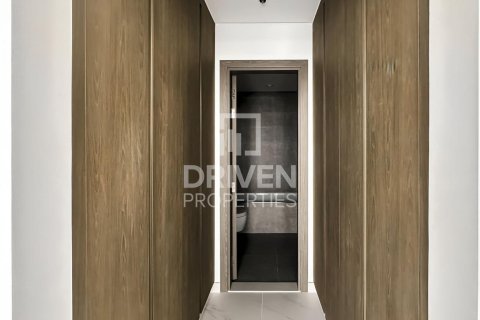 Apartment de 2 dormitorios en District One, UAE No. 201261 11