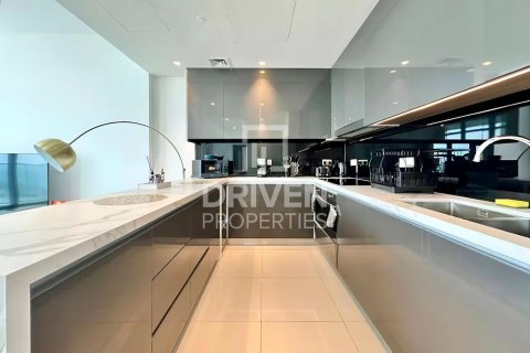 Appartement de 4 chambres à EMAAR Beachfront, UAE No. 225111 18