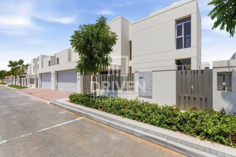 Вилла с 5 спальнями в Jumeirah Park, ОАЭ №211375 29