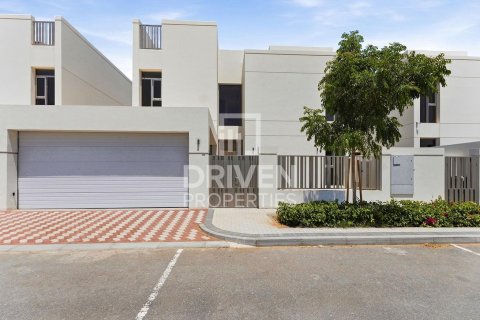 Вилла с 5 спальнями в Jumeirah Park, ОАЭ №211375 28