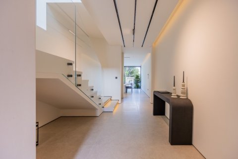 Villa de 4 dormitorios en Jumeirah Village Triangle, UAE No. 223364 14