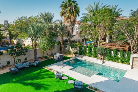 Villa de 4 dormitorios en Jumeirah Village Triangle, UAE No. 223364