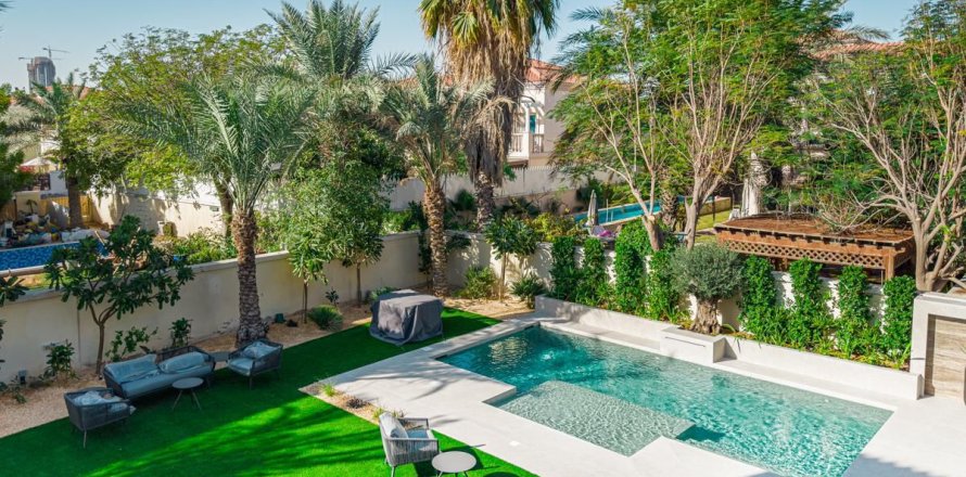 Villa de 4 dormitorios en Jumeirah Village Triangle, UAE No. 223364