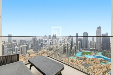Apartment de 3 dormitorios en Burj Royale, UAE No. 202904 3