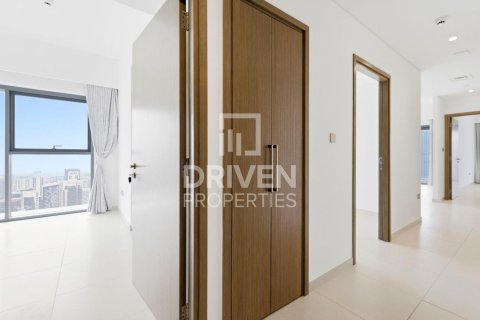 Apartment de 3 dormitorios en Burj Royale, UAE No. 202904 16