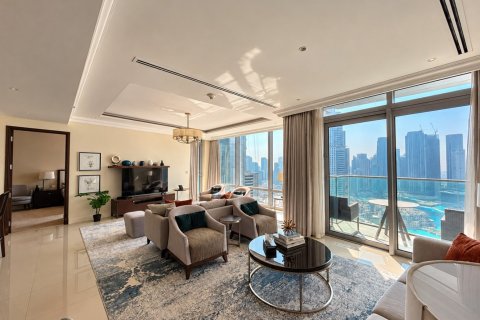 Apartment de 3 dormitorios en The Address Residence Fountain Views 1, UAE No. 215350