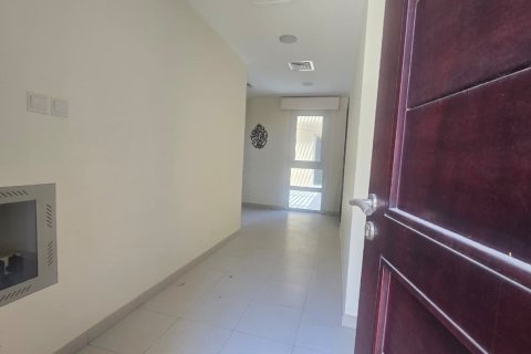3 bedrooms Townhouse in Ras Al Khaimah, UAE No. 183632 5