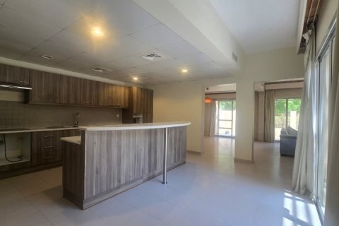 3 bedrooms Townhouse in Ras Al Khaimah, UAE No. 183632 8