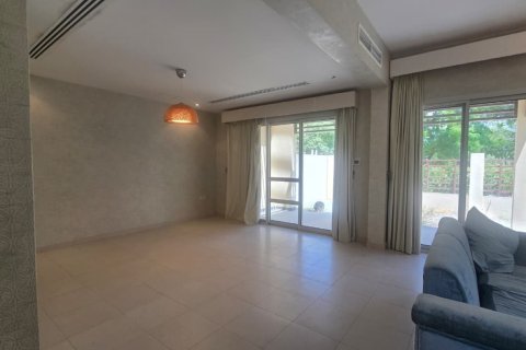 3 bedrooms Townhouse in Ras Al Khaimah, UAE No. 183632 15