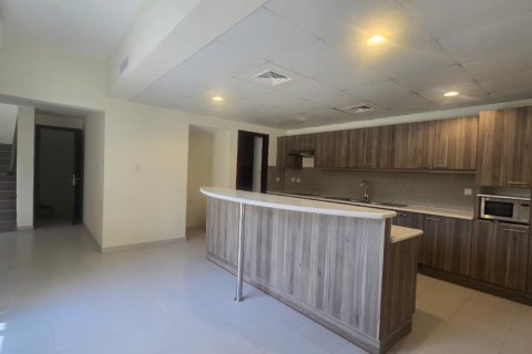 3 bedrooms Townhouse in Ras Al Khaimah, UAE No. 183632 13