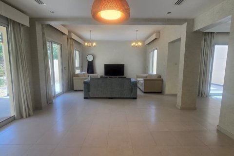 3 bedrooms Townhouse in Ras Al Khaimah, UAE No. 183632 16