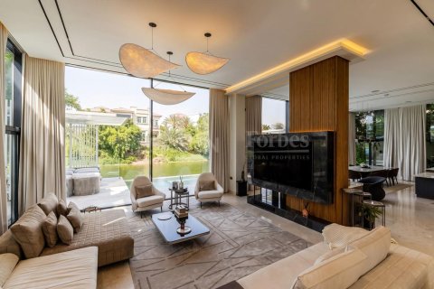 Villa de 5 dormitorios en Jumeirah Park, UAE No. 214128 3