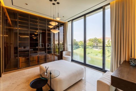 Villa de 5 dormitorios en Jumeirah Park, UAE No. 214128 16