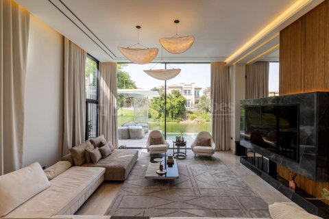 Villa de 5 dormitorios en Jumeirah Park, UAE No. 214128 10