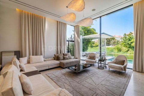 Villa de 5 dormitorios en Jumeirah Park, UAE No. 214128 11
