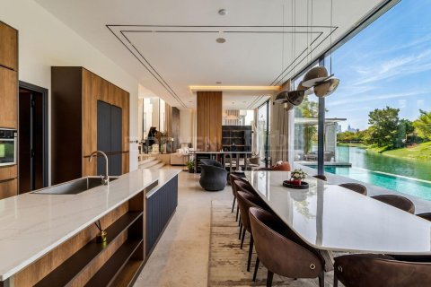Villa de 5 dormitorios en Jumeirah Park, UAE No. 214128 4