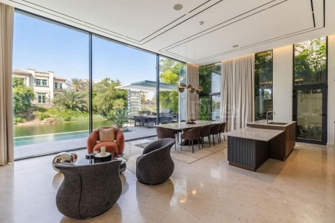 Villa de 5 dormitorios en Jumeirah Park, UAE No. 214128 5