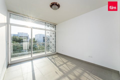 3 bedrooms Townhouse in Dubai, UAE No. 120448 3