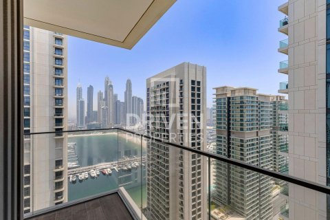 Квартира с 1 спальней в EMAAR Beachfront, ОАЭ №202894