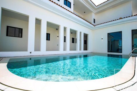 Villa de 6 dormitorios en Signature Villas, UAE No. 220453 16