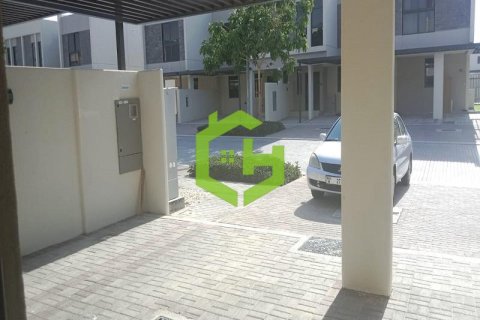Townhouse de 3 dormitorios en Zinnia, UAE No. 92012 6