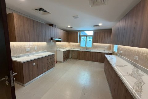 Villa de 4 dormitorios en Al Safa, UAE No. 215362 10