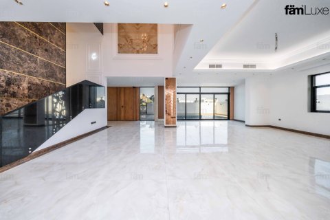 6 bedrooms Villa in Dubai, UAE No. 151907 22