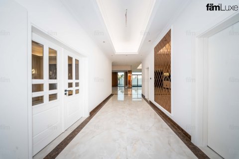 6 bedrooms Villa in Dubai, UAE No. 151907 18