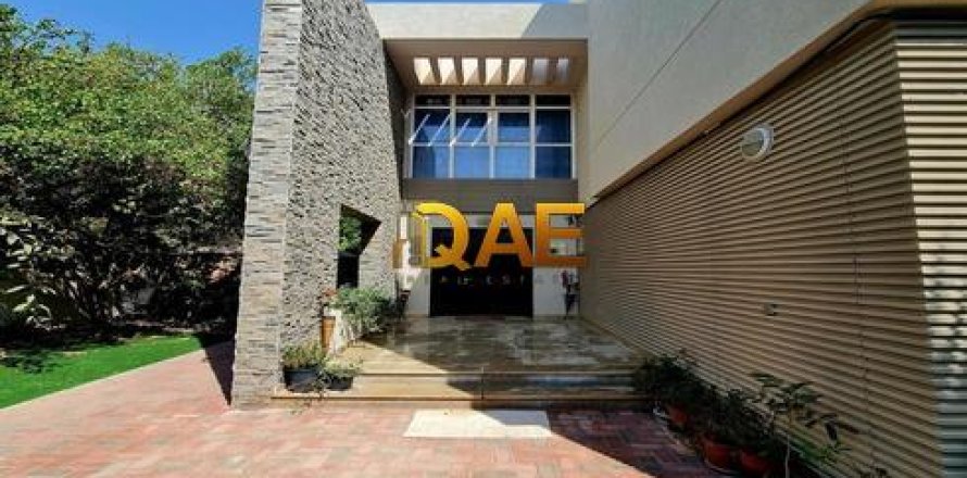 Villa de 5 chambres à Dubai Silicon Oasis, UAE No. 18316