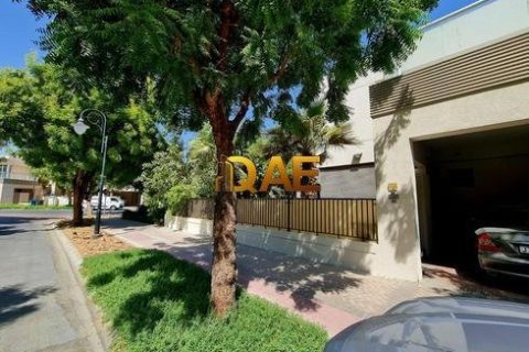 Villa de 5 chambres à Dubai Silicon Oasis, UAE No. 18316 11