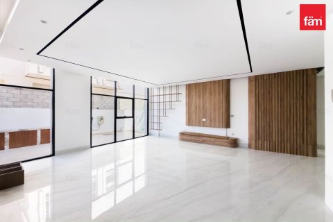 6 bedrooms Villa in Dubai, UAE No. 213488 4